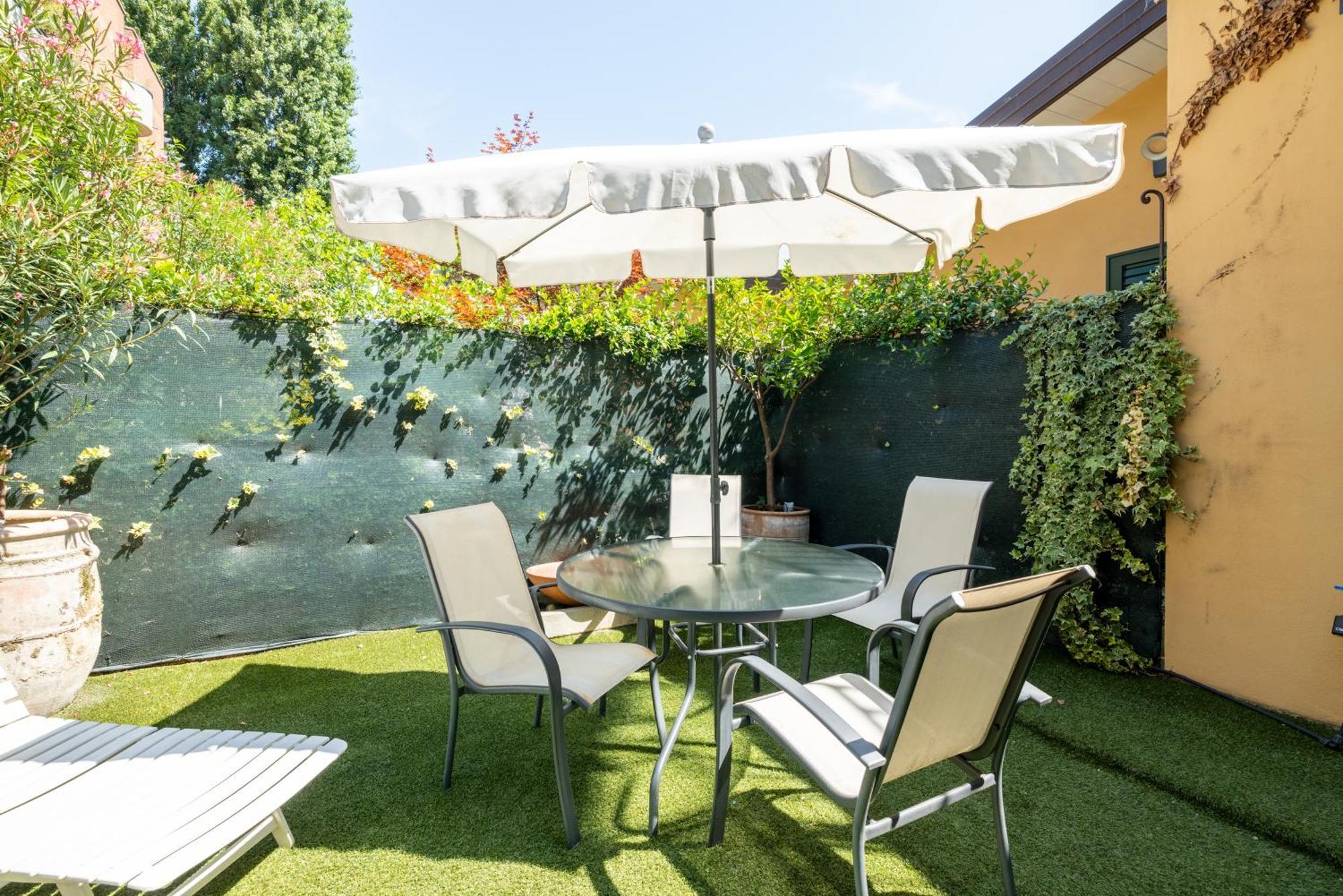 Residenza Gastone Rossi - Gastone Rossi Apartment Bologna Exteriör bild